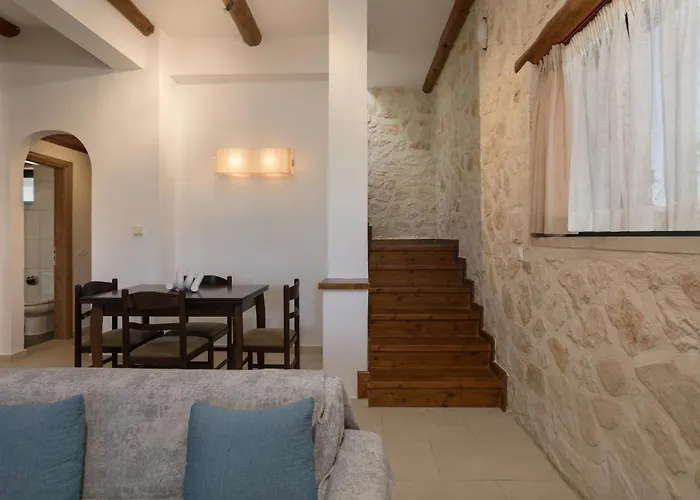 Dandelion Stone House 别墅 *